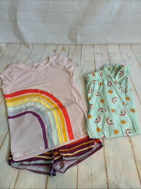 Kids Pink 'Dreaming of Rainbows' 3-Piece Pajama Set with Rainbow Print